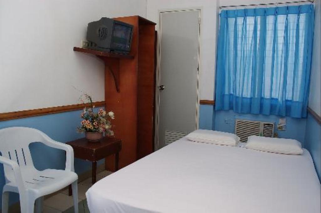 Gv Hotel - Maasin Маасин Экстерьер фото