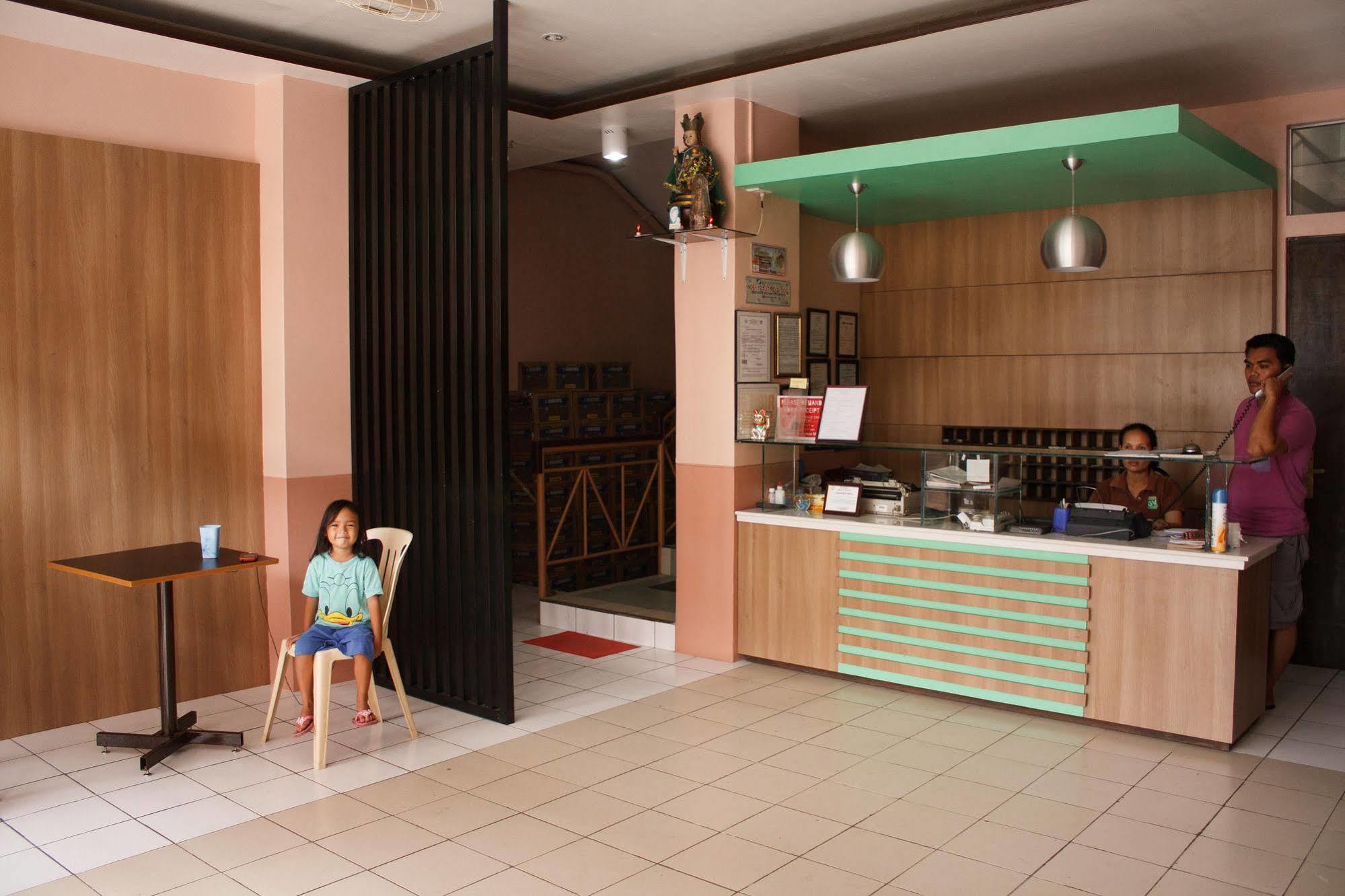 Gv Hotel - Maasin Маасин Экстерьер фото